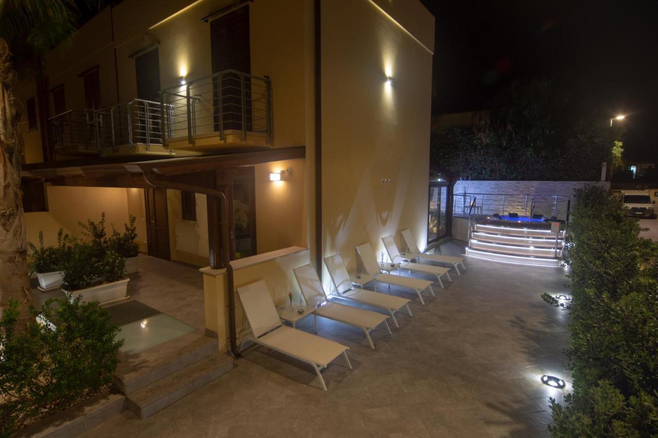 B&B Aloe Comfort Rooms Σαν Βίτο λο Κάπο Εξωτερικό φωτογραφία